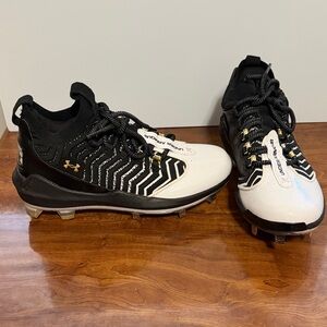 Under Armour ‘Harper 9 Pro
Baseball Cleats’ Size 10M